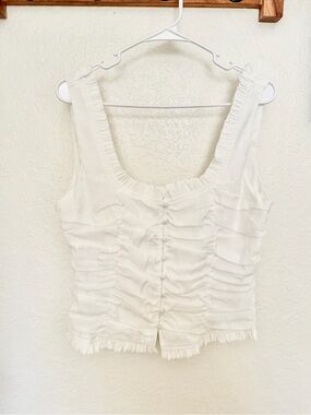 Gorgeous!! Princess Polly ruched Women's White Ruffled Sleeveless Top
